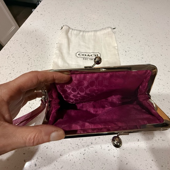 Coach pink Suede Kiss-Lock Wristlet Clutch - Picture 4 of 4